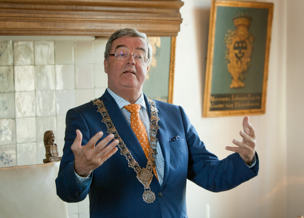 van der Leeden 100 jaar